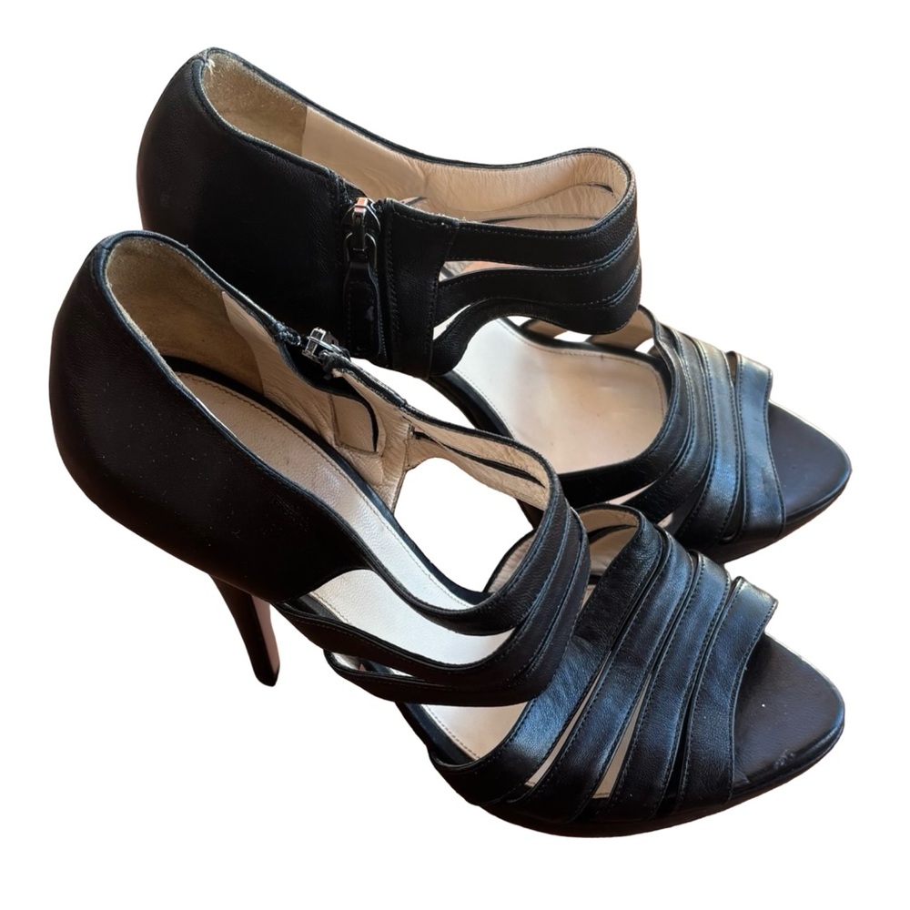 👑 Prada 5” Black Leather High Heels - Picture 6 of 11